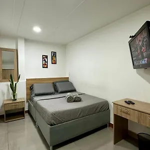 Hostelfc Corferias Pensión